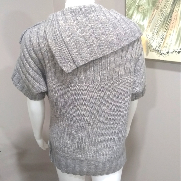NWOT Sweater Project Heather Gray Short Sleeve Button Down Cowal Neck Sweater - Picture 8 of 11